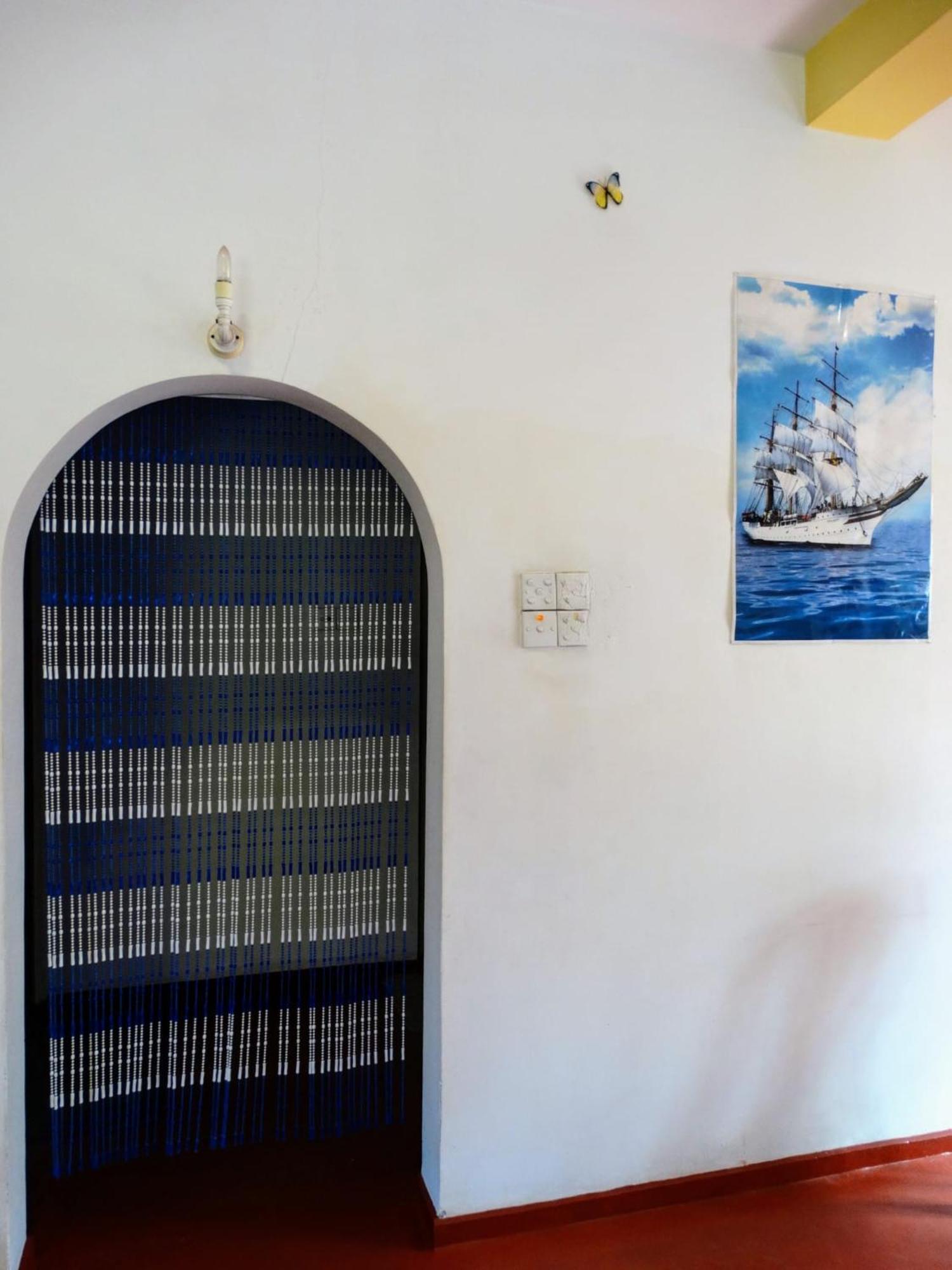 Private Beach House In ミリッサ エクステリア 写真